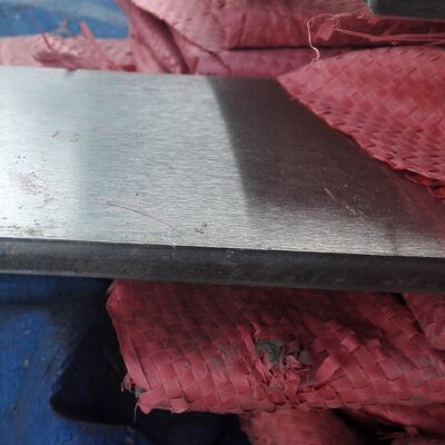 এএসটিএম ২৭৬ টিপি৩১৬এল কোল্ড টানা স্টেইনলেস স্টীল ফ্ল্যাট বার ৮ ০*১০*৬০০০ মিমি