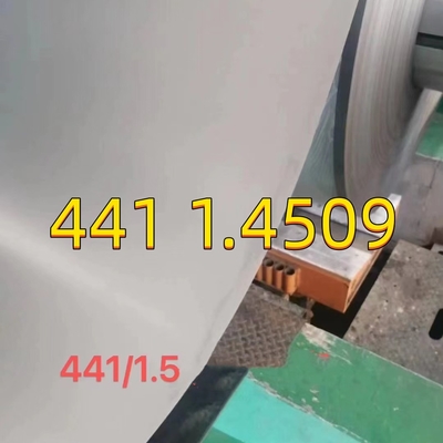 Aisi 441 1.4509 0.8 মিমি স্টেইনলেস স্টীল শীট 2D পৃষ্ঠতল 1220*2440mm অটোমোবাইল শিল্পের জন্য
