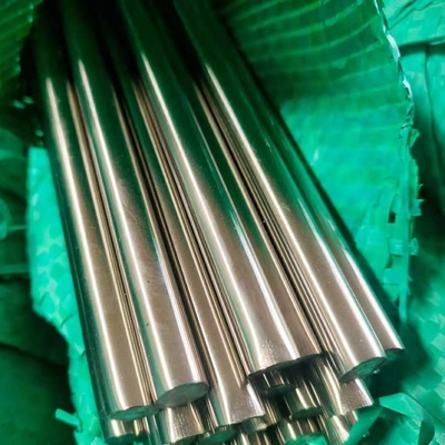 কোল্ড টানা ASTM A276 গ্রেড 304 316L 310S 2205 স্টেইনলেস স্টীল উজ্জ্বল পালিশ বৃত্তাকার বার ইস্পাত বৃত্তাকার বার
